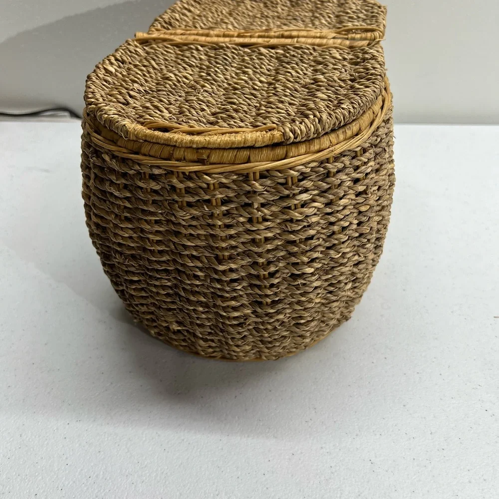 Vintage Double Lid Sewing Basket Woven Wicker Beautiful Condition - Picture 9 of 16